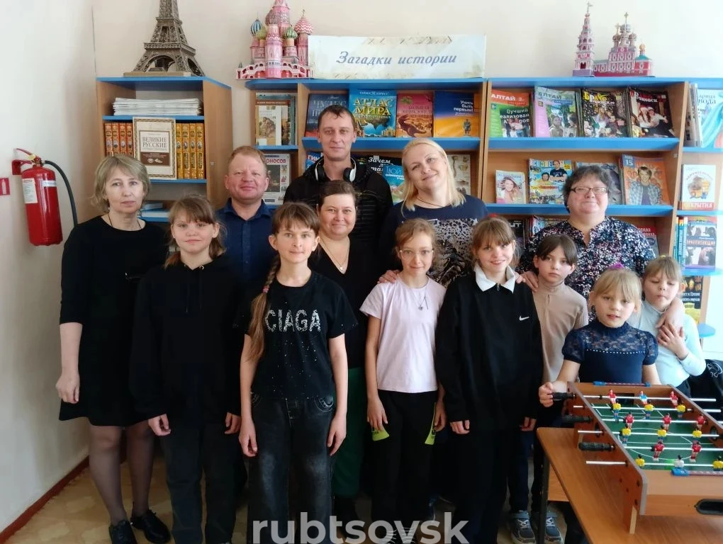 дети в библиотеке