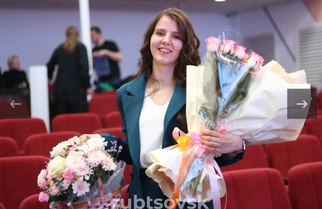 На фото Анастасия Бисник