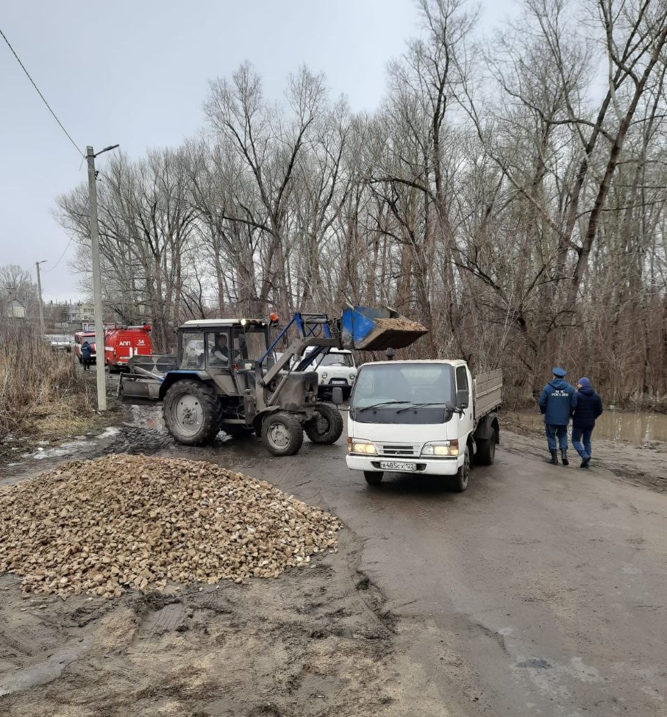 Дорога в поселок Правобережный восстановлена | 03.04.2024 | Рубцовск -  БезФормата