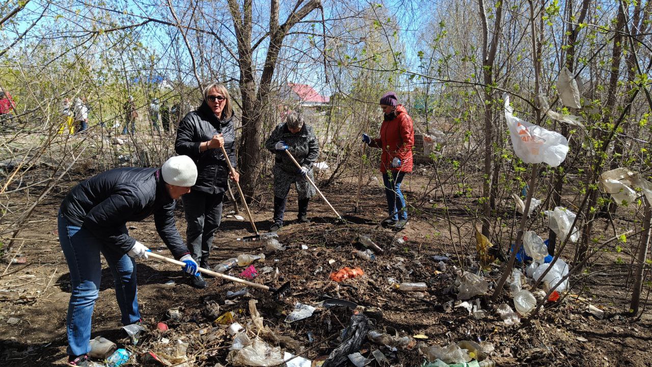 Рубцовск присоединился к Всероссийскому субботнику | 27.04.2024 | Рубцовск  - БезФормата