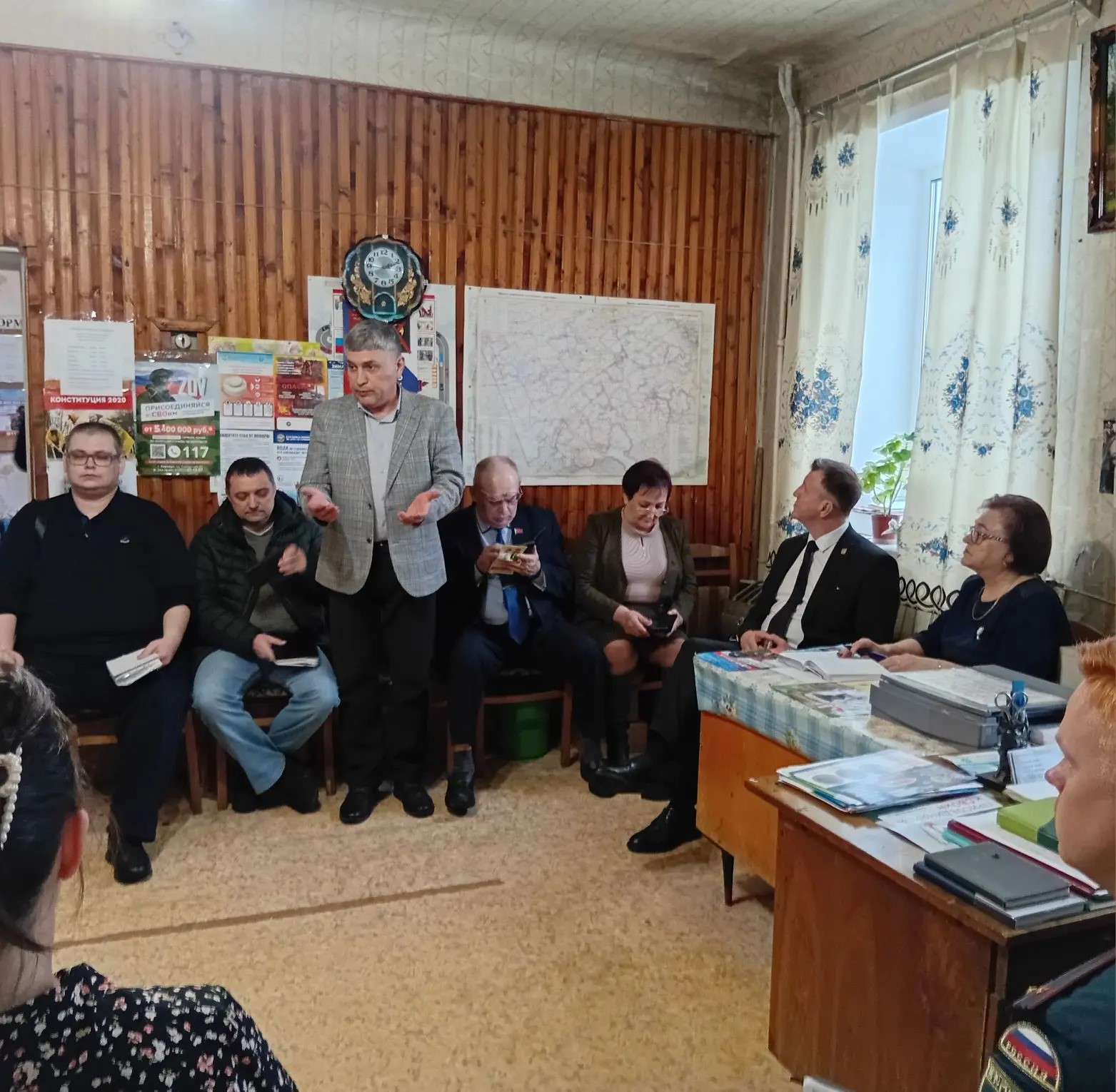 А.Коляда выступает