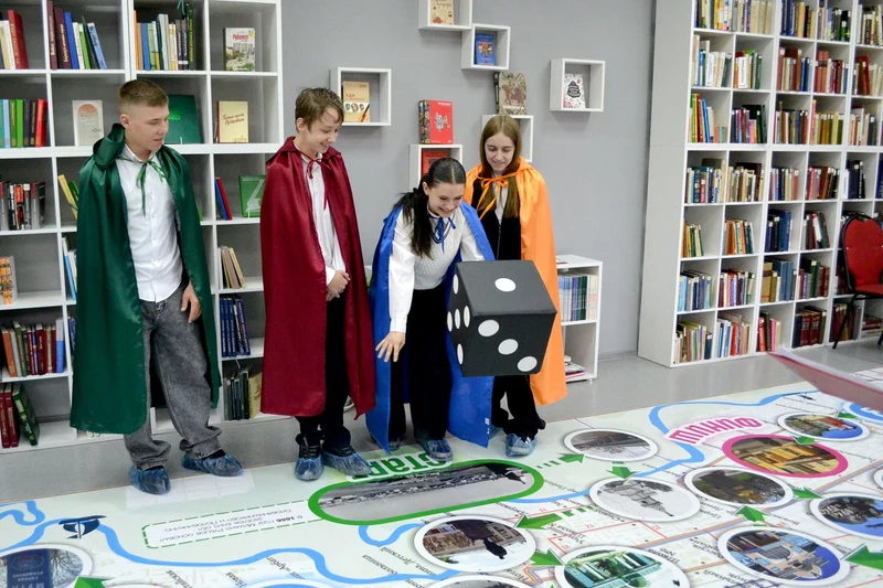 Отборочные турниры по краеведческой напольной игре «РУБтур» в Центральной городской библиотеке набирают обороты