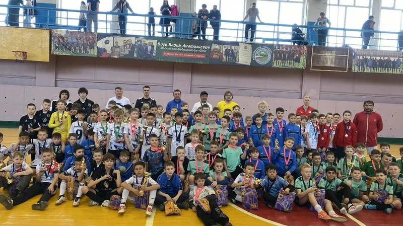 Рубцовчане стали первыми в золотой лиге соревнований по футзалу