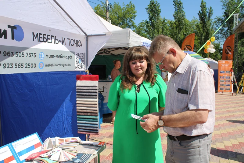 Успех с нуля: как Юлия Лазун открыла мебельное производство в Рубцовске