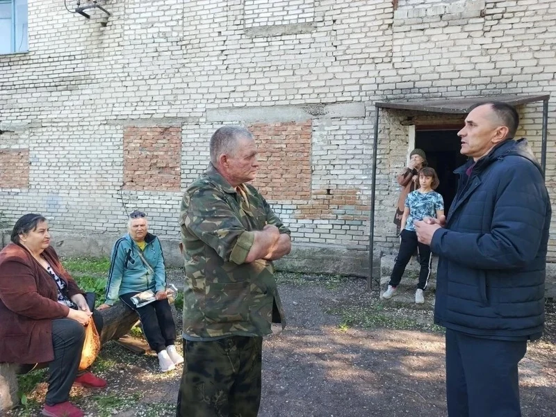 Администрация города предлагает варианты переселения собственникам аварийного дома по улице Жуковского