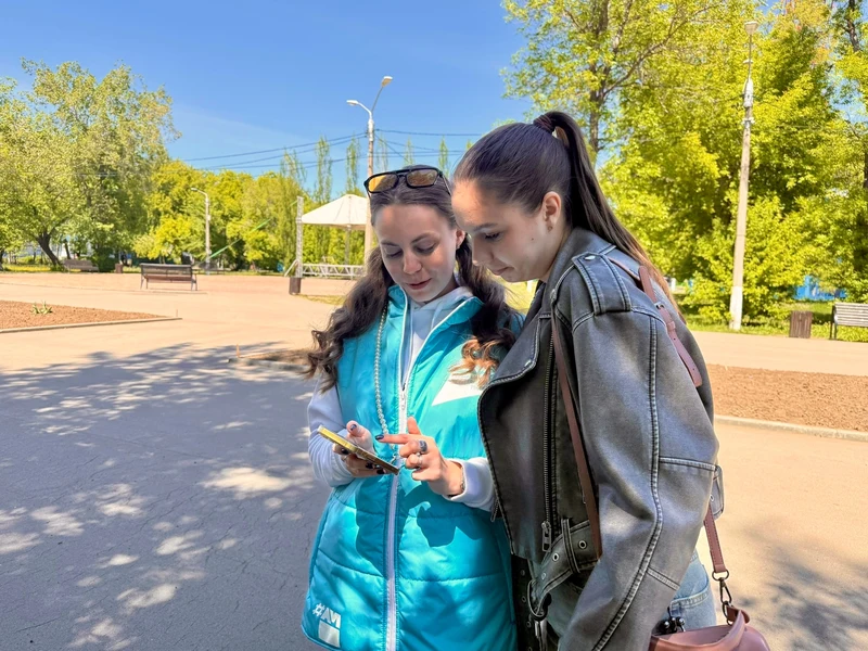 Волонтёры благоустройства помогают рубцовчанам сделать выбор ⁣