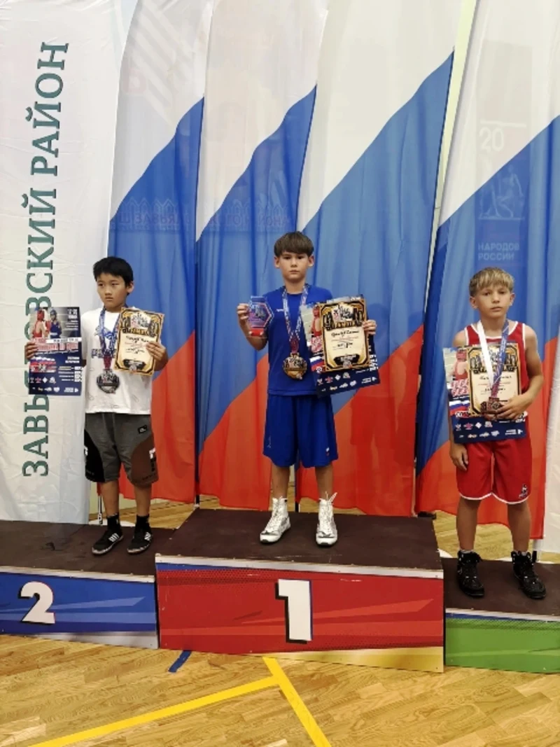 Спортсмены из Рубцовска стали победителями и призёрами в краевых соревнованиях по боксу