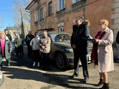 Собрание с жильщами в МКД по ул. Красной,88