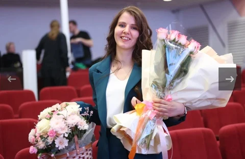 На фото Анастасия Бисник