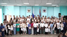 Глава города и выпускники школ 