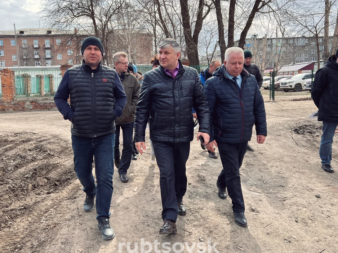 И.А. Башмаков и В.Л. Ремель