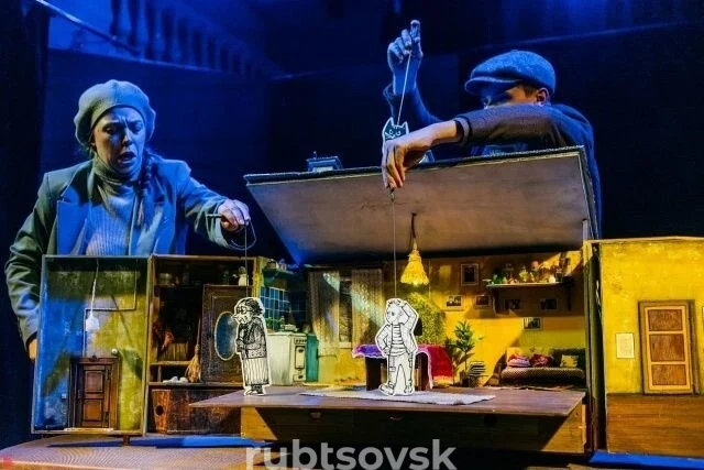 спектакль "Едят ли ведьмы своих внуков"