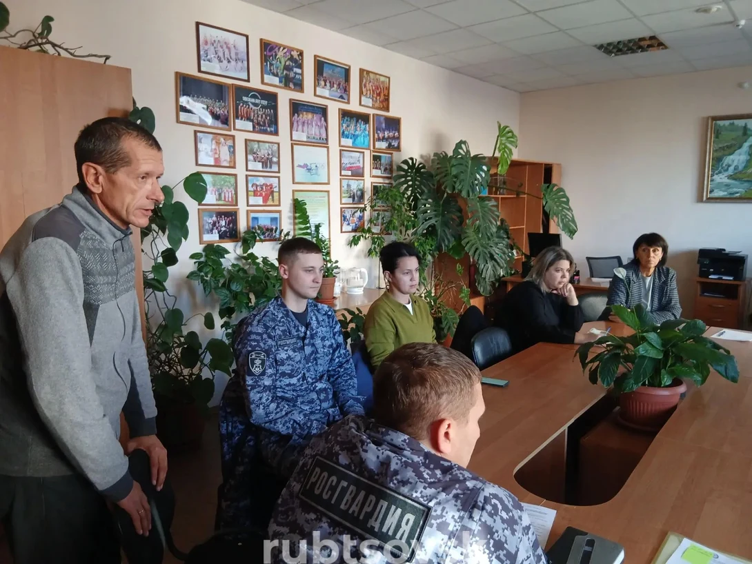 участники совещания